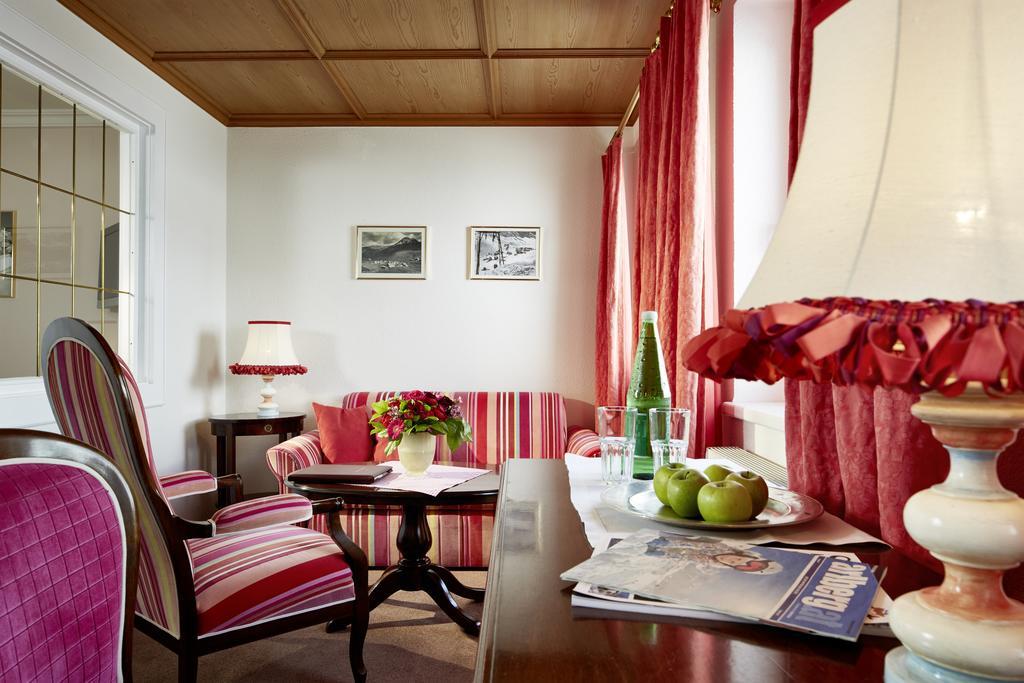 Hotel Hirlanda Zuers Ngoại thất bức ảnh